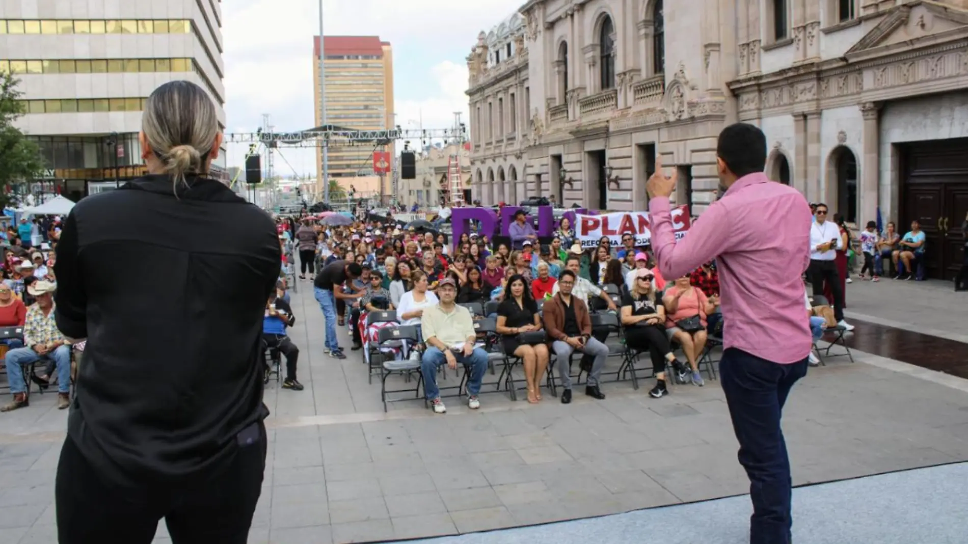 Estudiantes se manifiestan en favor de la reforma judicial